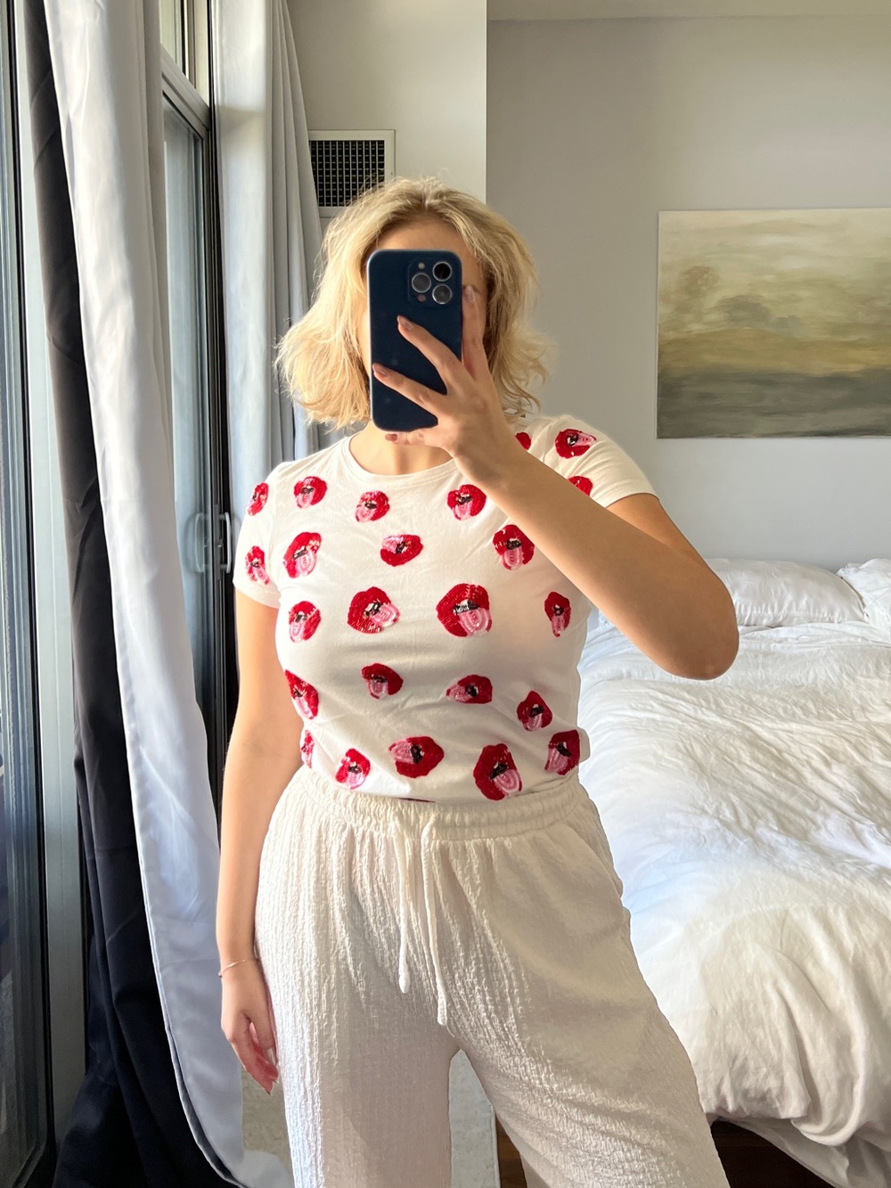 Alice + Olivia - 100% Cotton white t-shirt with Red Sequin Lips.
